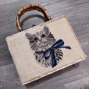 Magid Handmade in Japan Needlepoint Cat Kitten Bow Wicker Bag Purse Unique